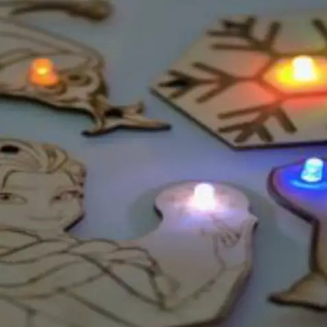 Summer Camp: Simple Circuits and SCRATCH Arcade Games